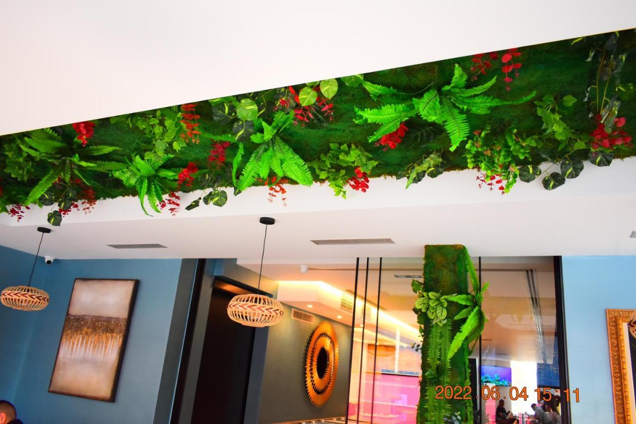 Carpe Diem Apartments-Hotel Shëngjin エクステリア 写真