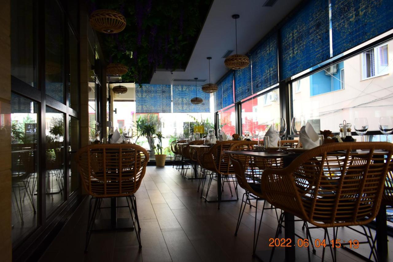 Carpe Diem Apartments-Hotel Shëngjin エクステリア 写真