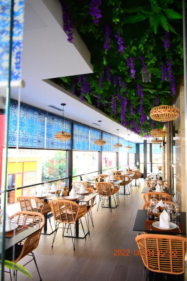 Carpe Diem Apartments-Hotel Shëngjin エクステリア 写真