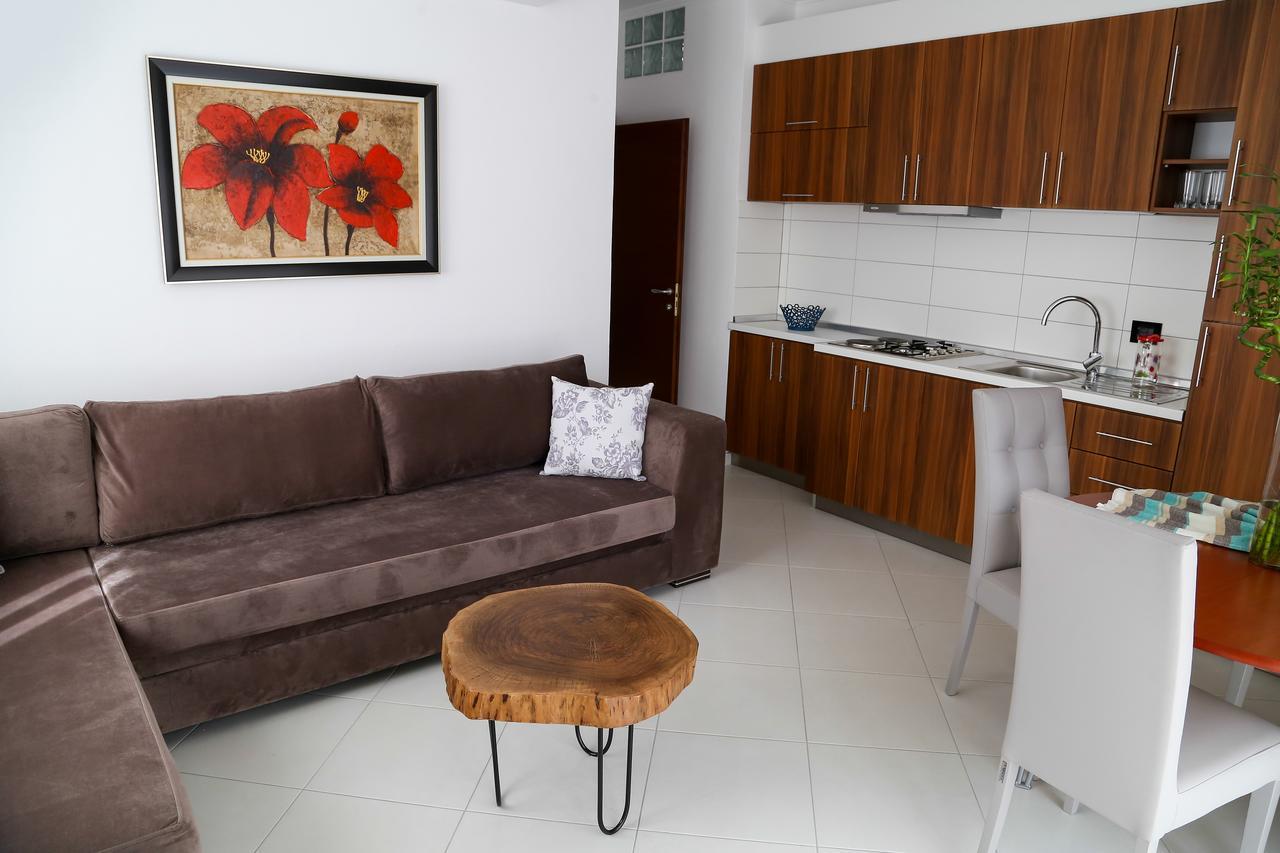 Carpe Diem Apartments-Hotel Shëngjin エクステリア 写真