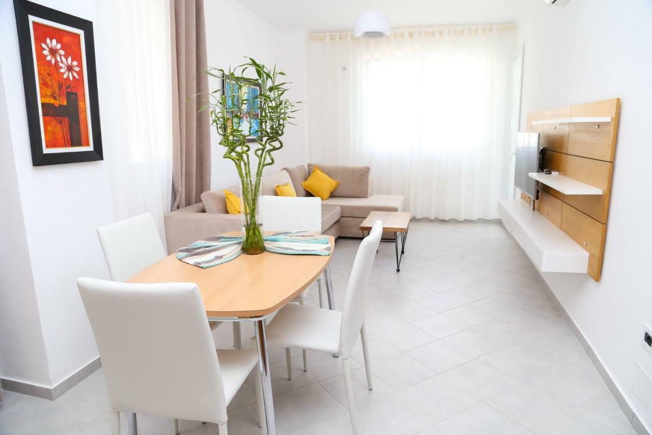 Carpe Diem Apartments-Hotel Shëngjin エクステリア 写真