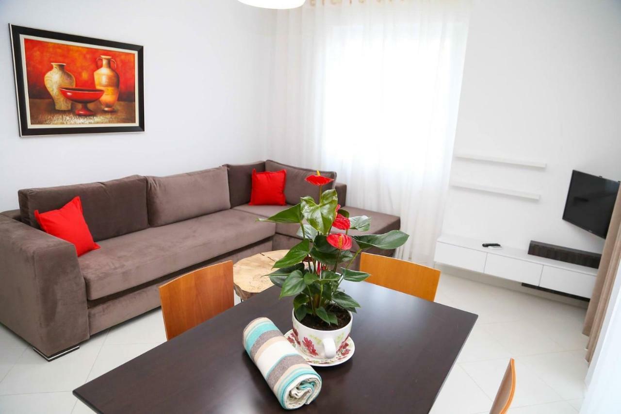 Carpe Diem Apartments-Hotel Shëngjin エクステリア 写真
